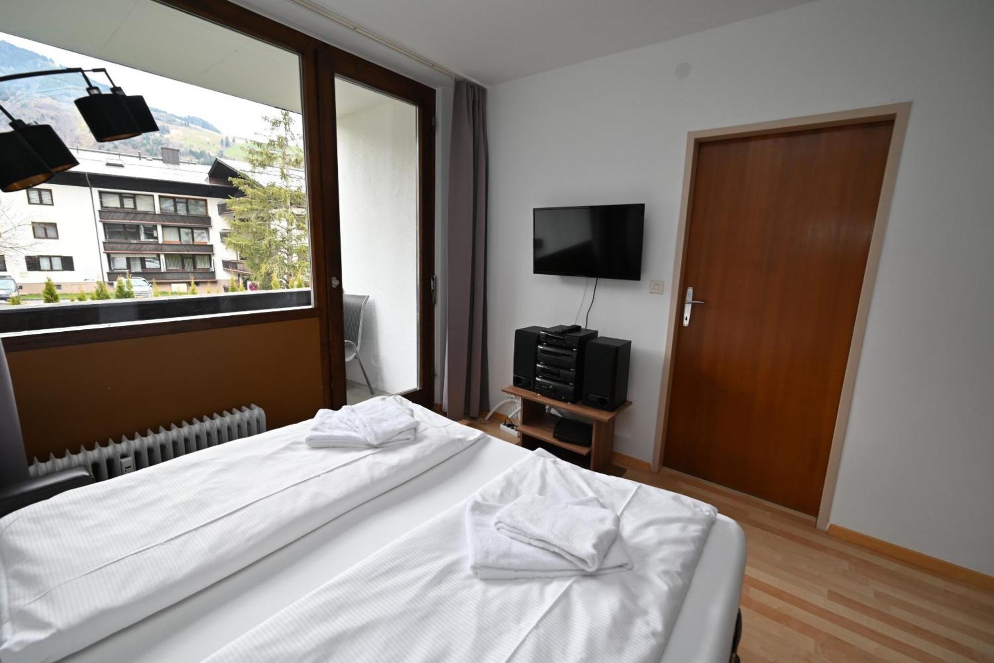 קפרון Apartment Haus 3 Top 16 - By Four Seasons Apartments מראה חיצוני תמונה