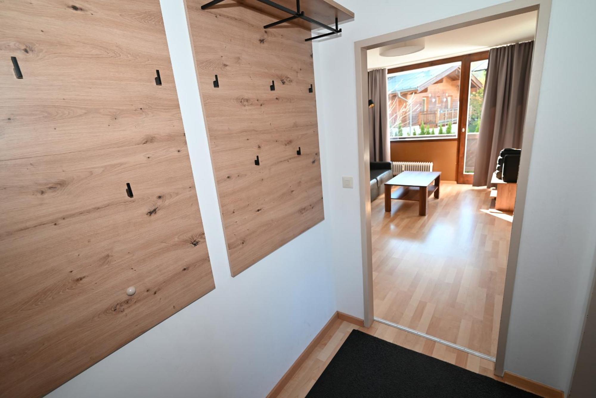 קפרון Apartment Haus 3 Top 16 - By Four Seasons Apartments מראה חיצוני תמונה